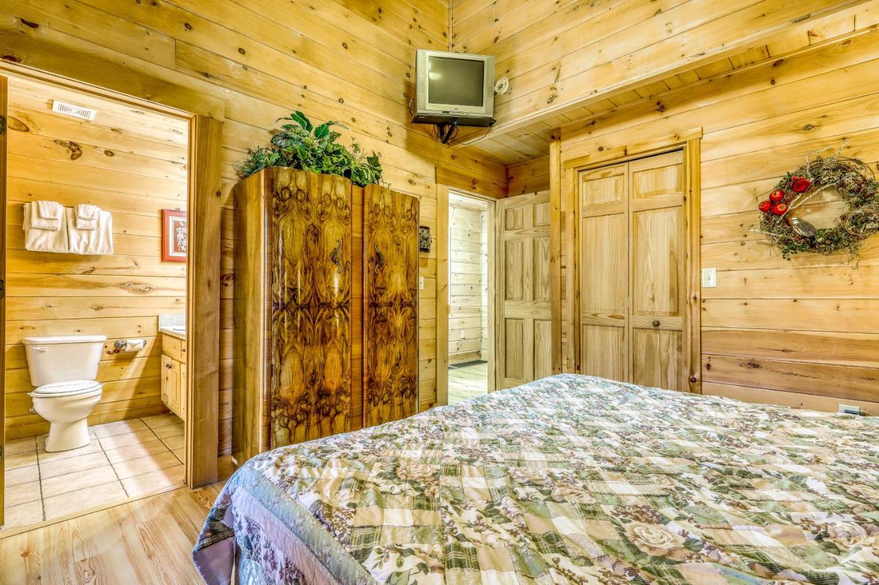 A Bear Pause Villa Blue Ridge Exterior photo