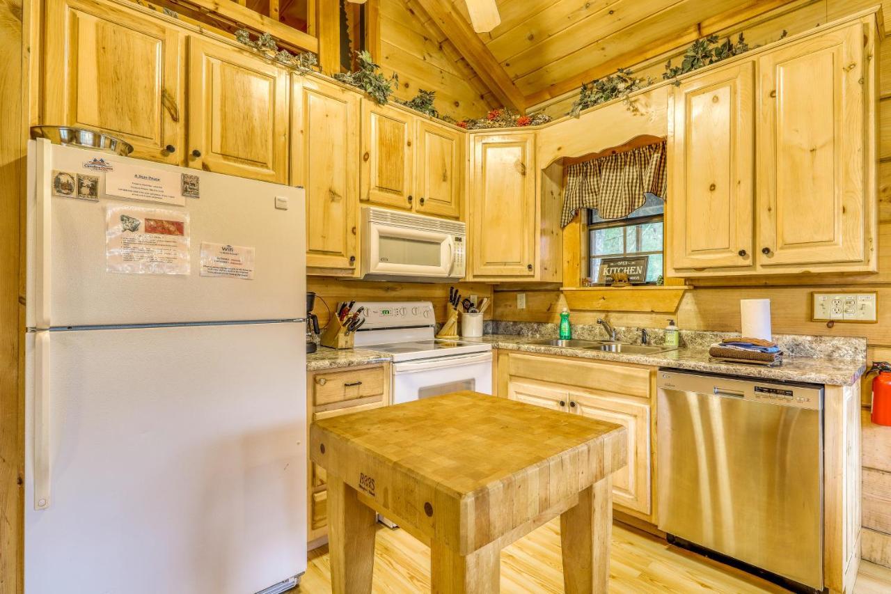 A Bear Pause Villa Blue Ridge Exterior photo