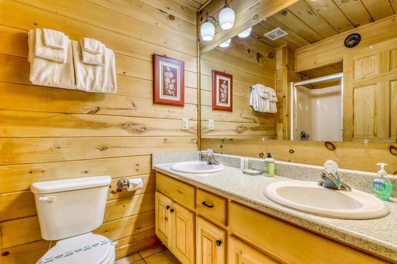 A Bear Pause Villa Blue Ridge Exterior photo