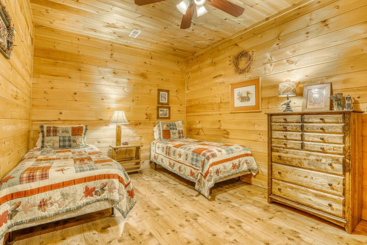 A Bear Pause Villa Blue Ridge Exterior photo